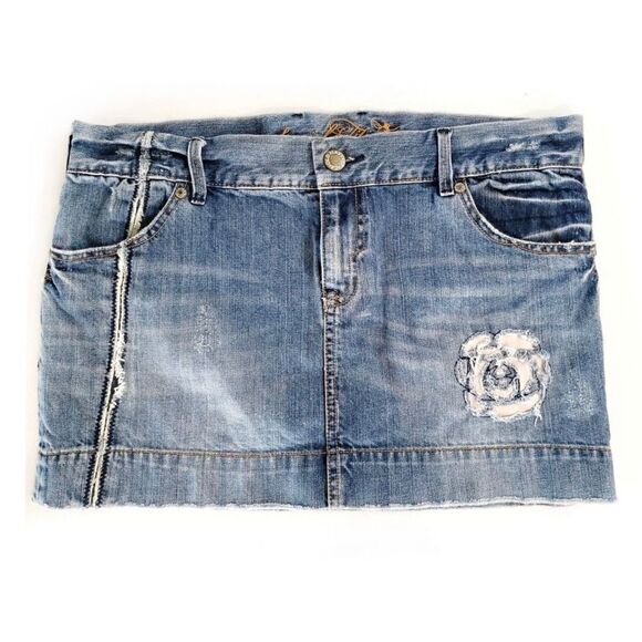 Old Navy Dresses & Skirts - OLD NAVY SPECIAL EDITION EMBROIDERED DENIM MINI SKIRT SIZE 12